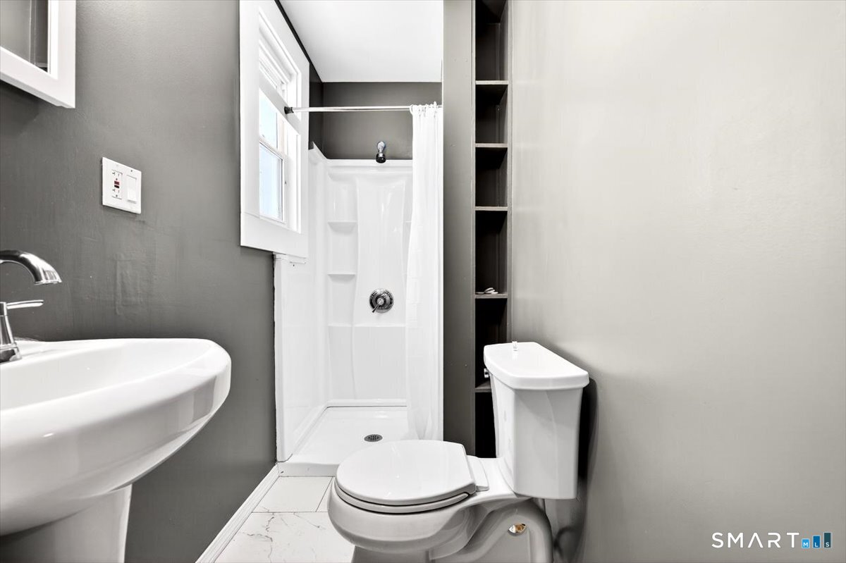 408 East Avenue Bridgeport CT 06610