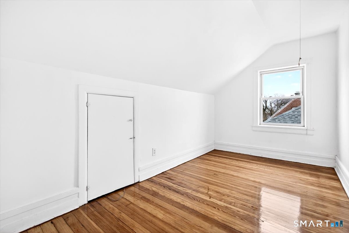 408 East Avenue Bridgeport CT 06610