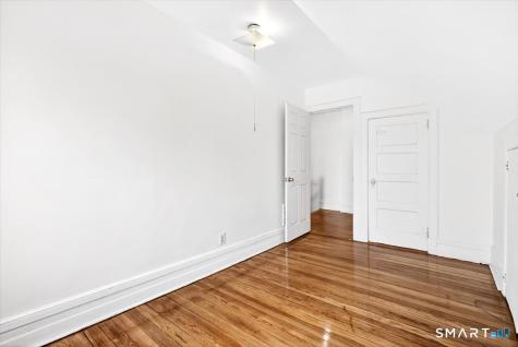408 East Avenue Bridgeport CT 06610