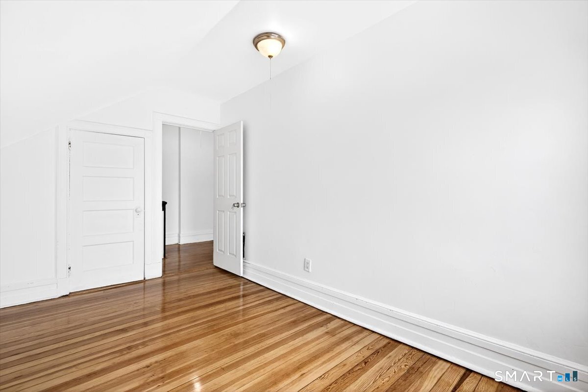 408 East Avenue Bridgeport CT 06610