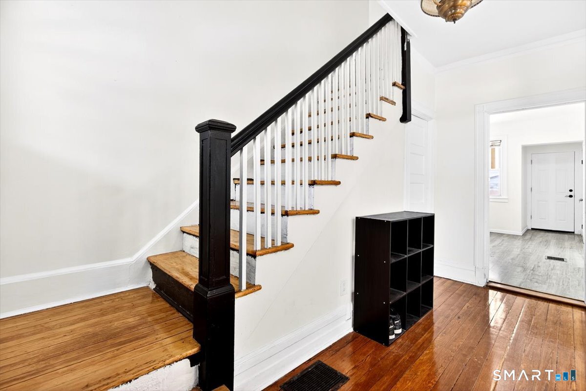 408 East Avenue Bridgeport CT 06610