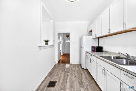 408 East Avenue Bridgeport CT 06610