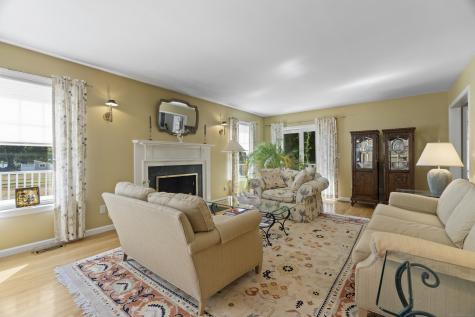 30 Cove Road Stonington CT 06378