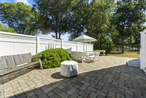 30 Cove Road Stonington CT 06378