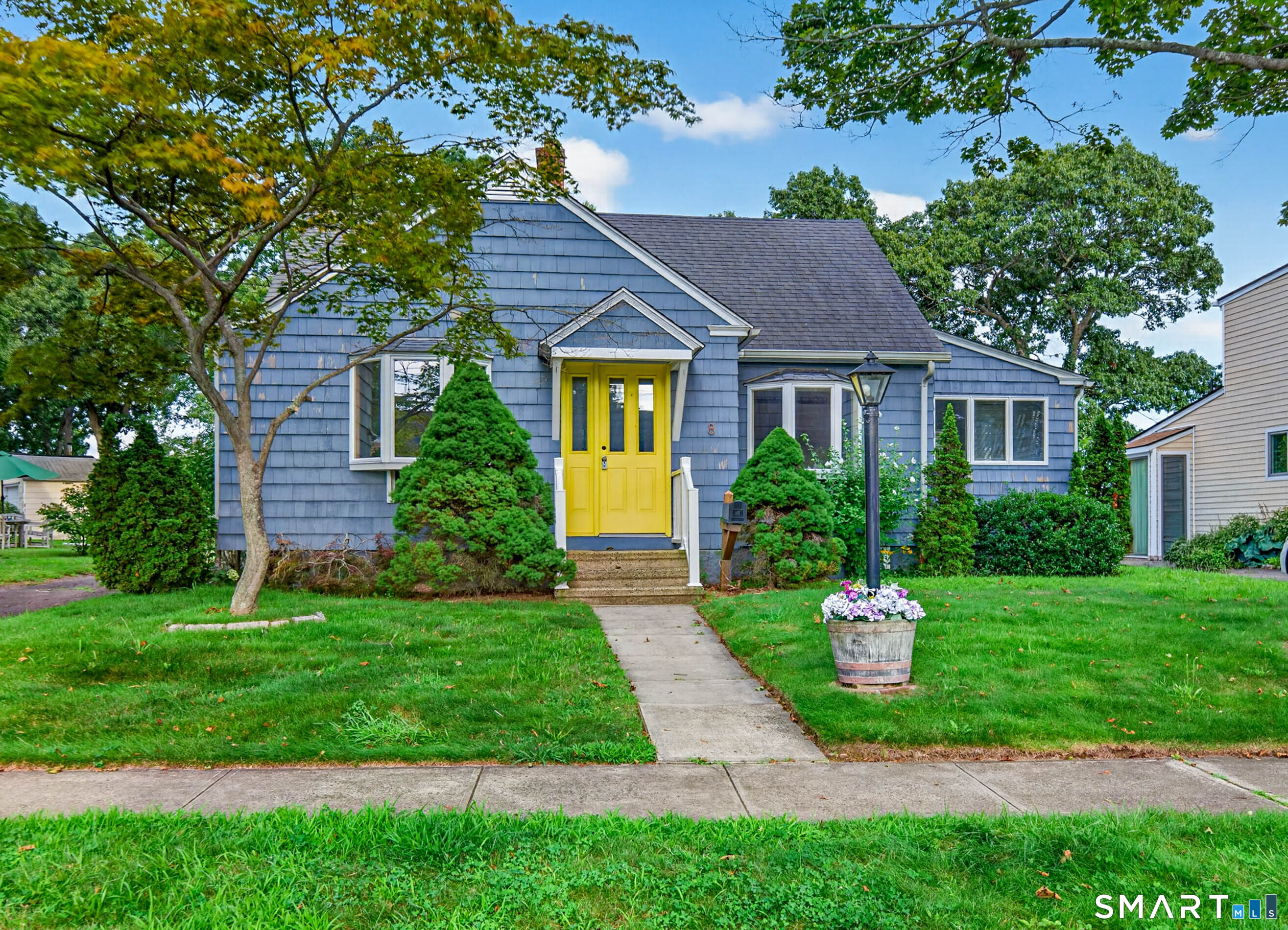 8 Sailors Lane Milford CT 06460