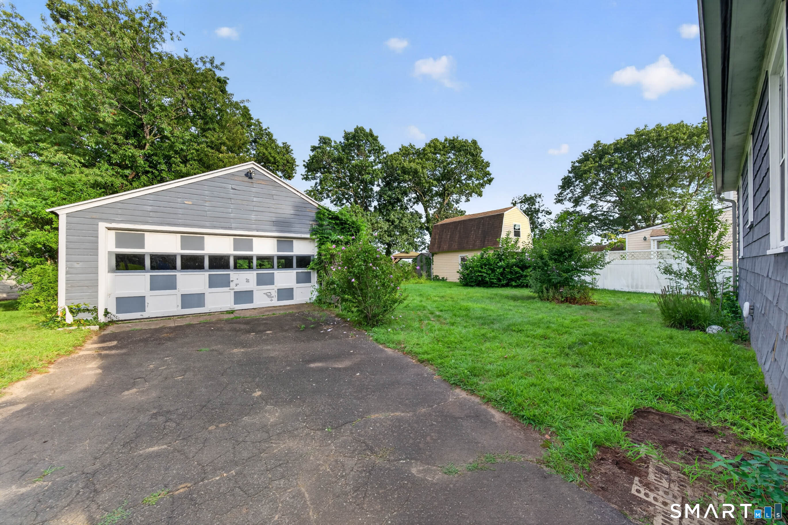 8 Sailors Lane Milford CT 06460