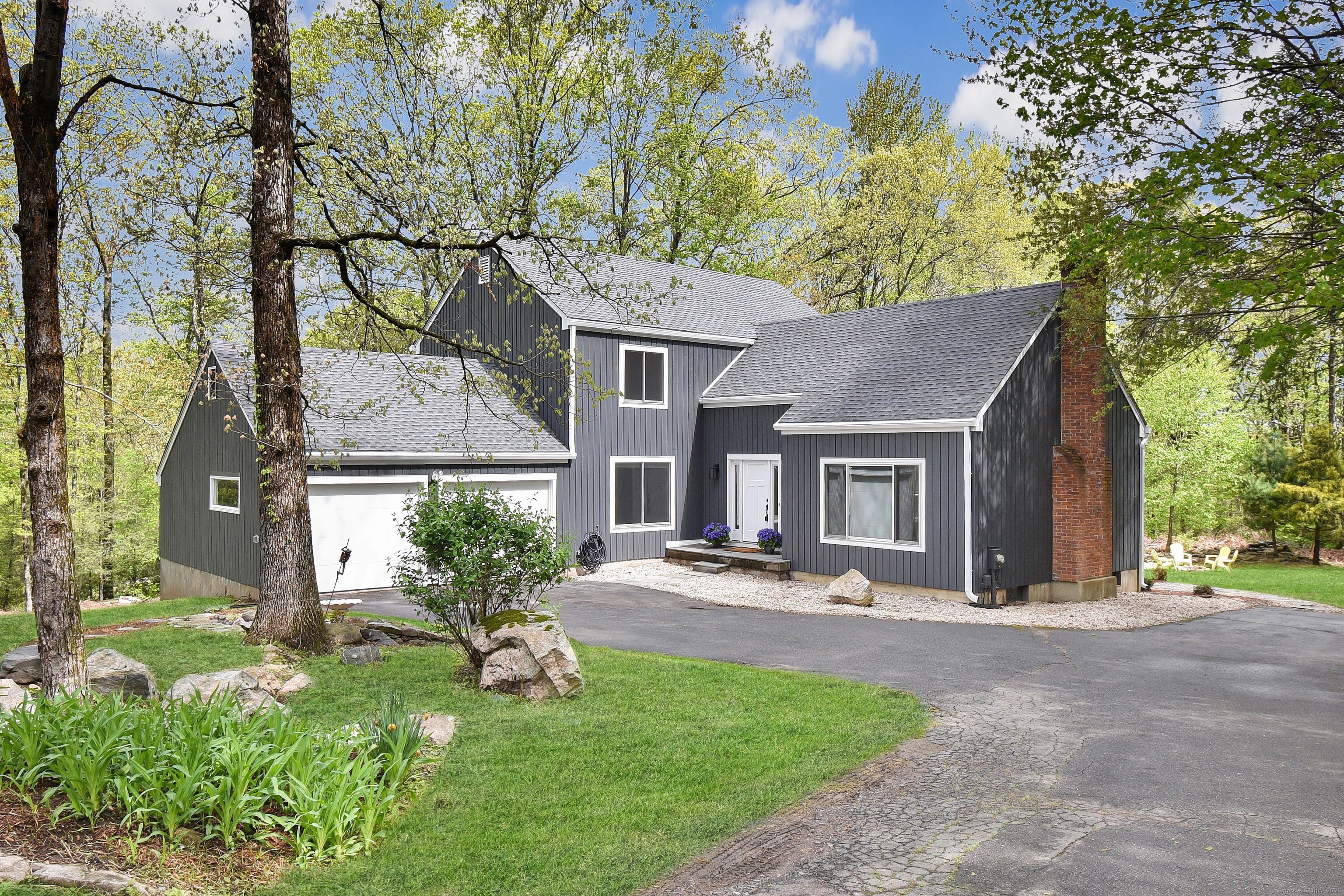 20 High Hill Road Canton CT 06019