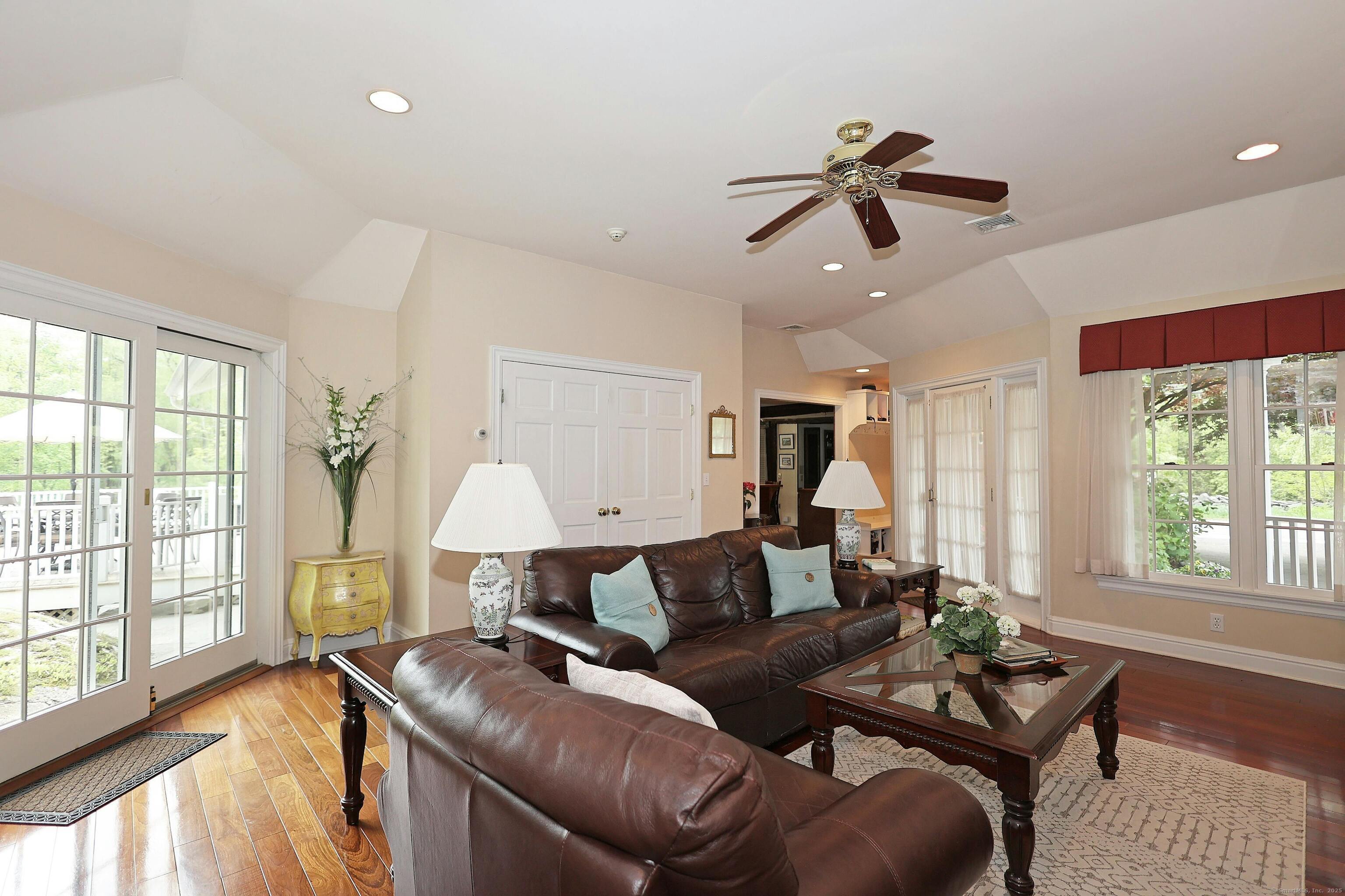 252 Florida Hill Road Ridgefield CT 06877