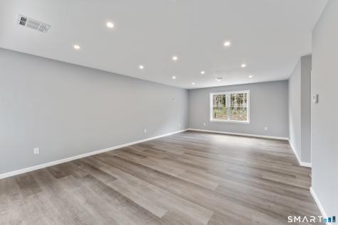 890 Brook Road Hampton CT 06427