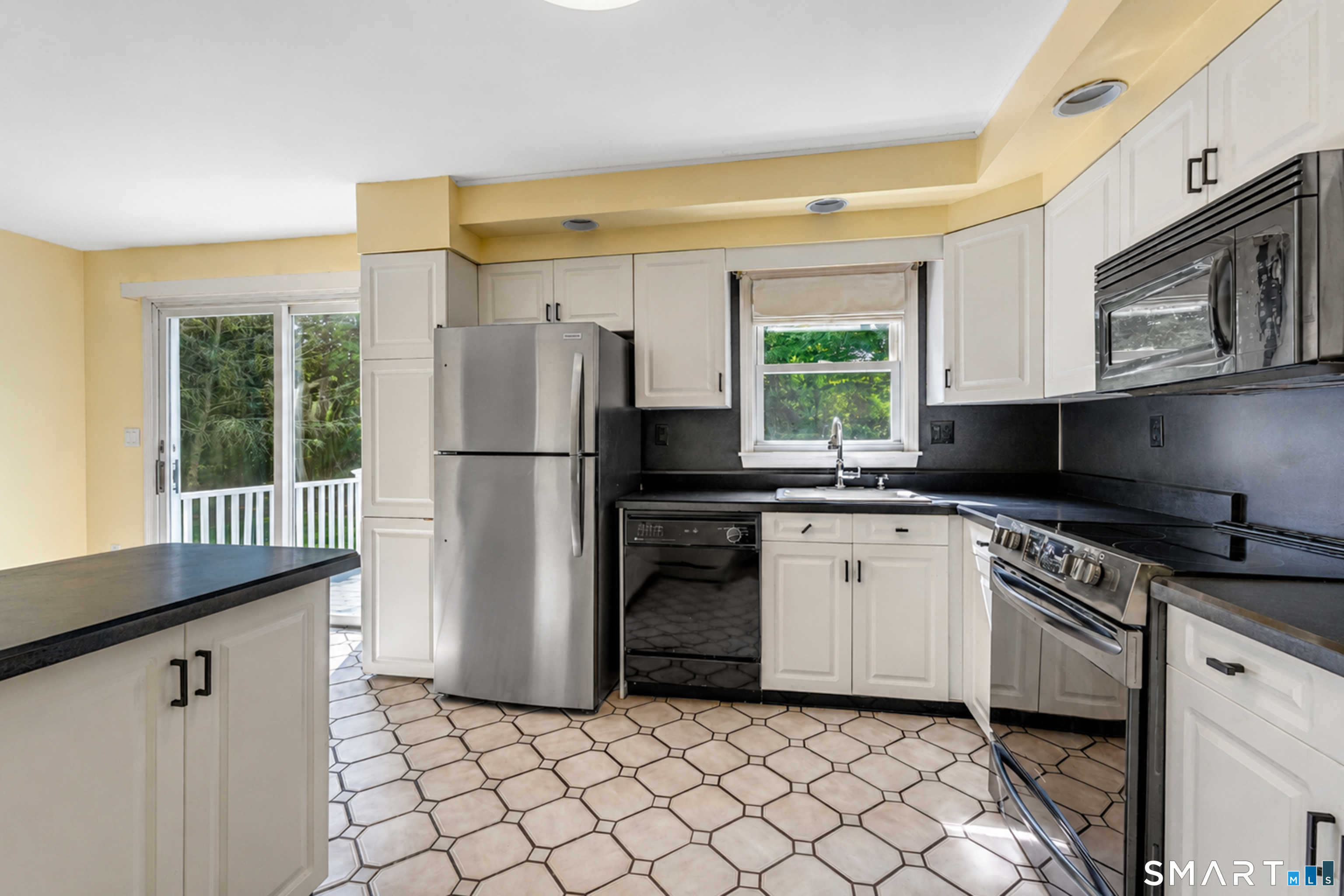 1144 Long Hill Road Guilford CT 06437