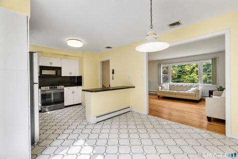 1144 Long Hill Road Guilford CT 06437
