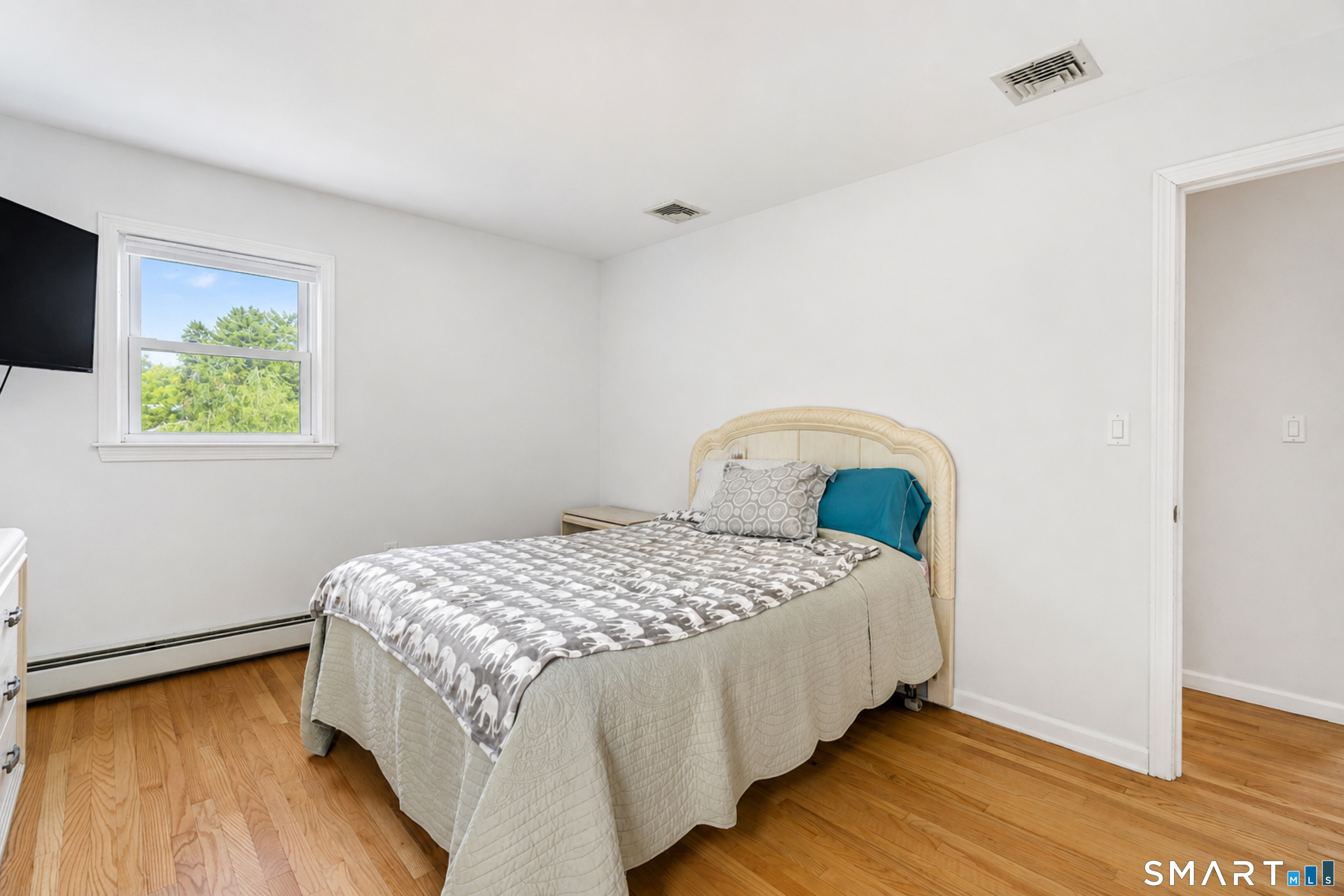 1144 Long Hill Road Guilford CT 06437