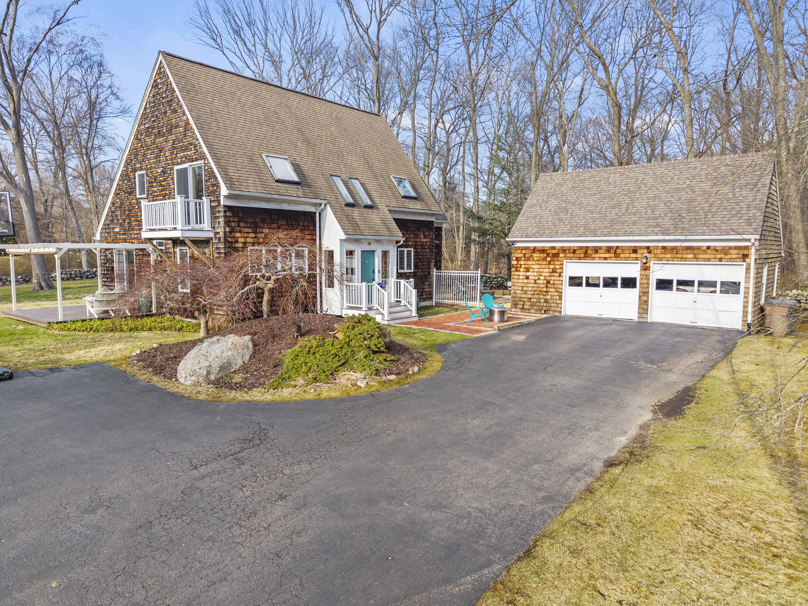 82B Old Black Point Road East Lyme CT 06357