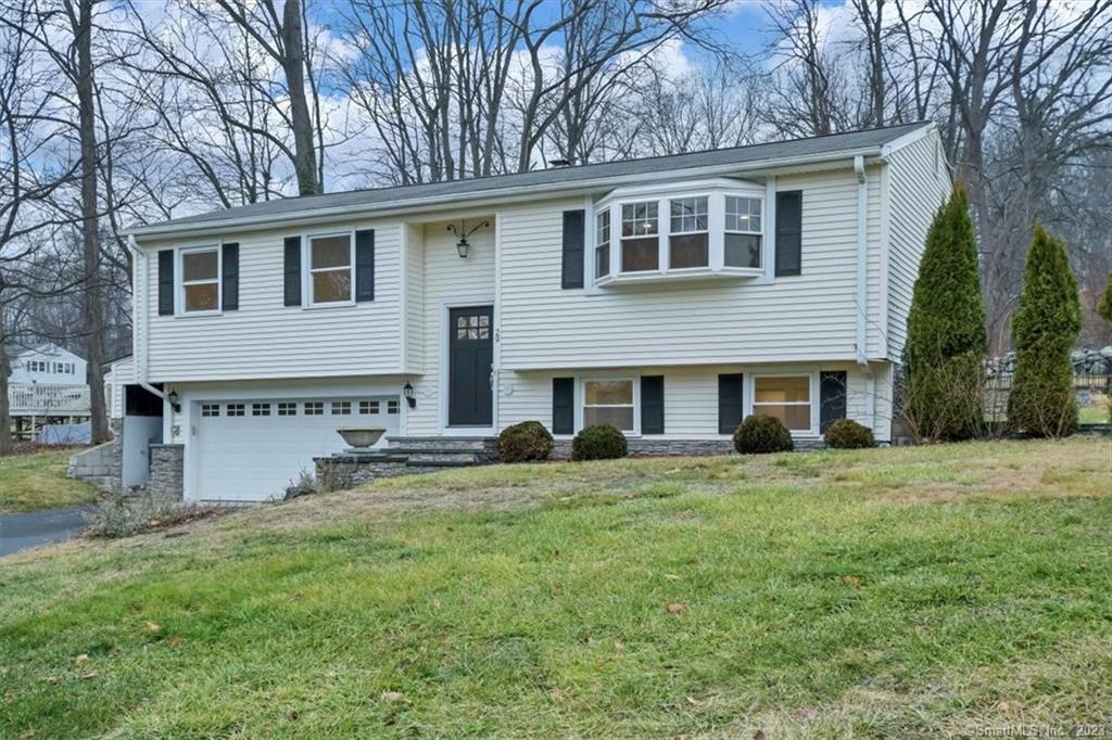 29 Deepwood Drive Bethel CT 06801