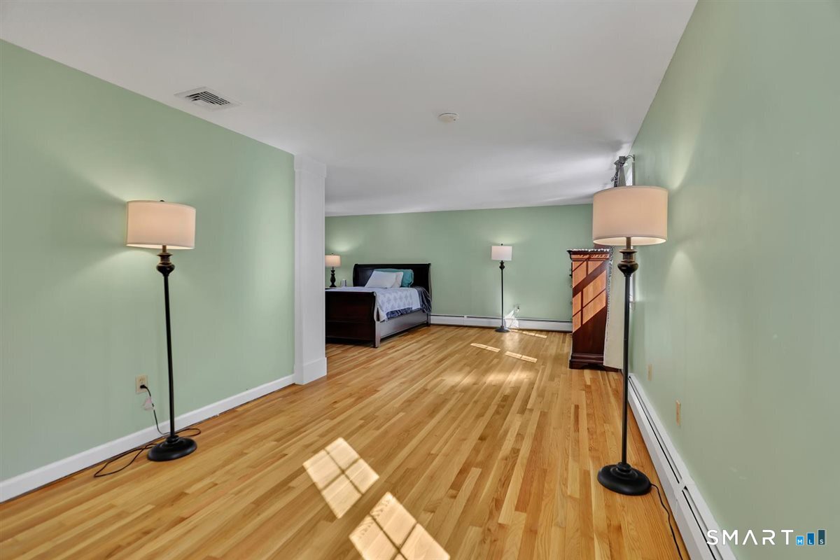 36 Clifdon Drive Simsbury CT 06070