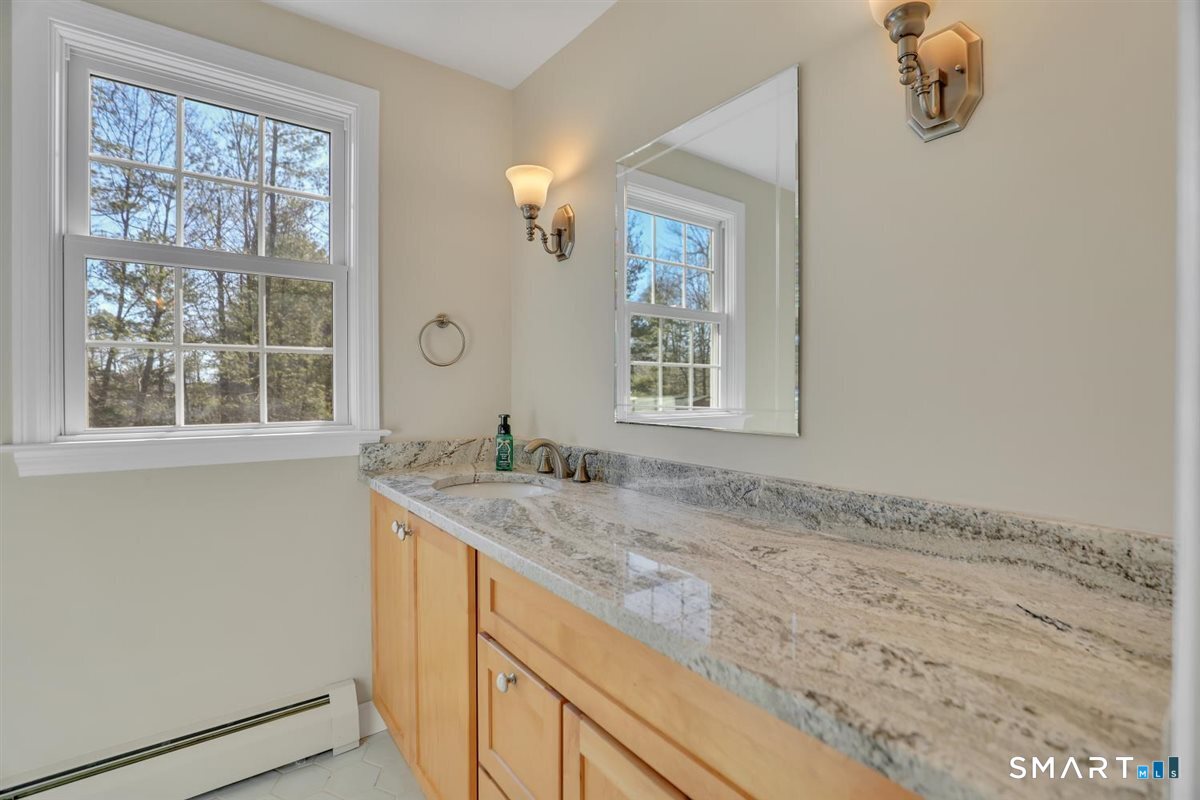 36 Clifdon Drive Simsbury CT 06070
