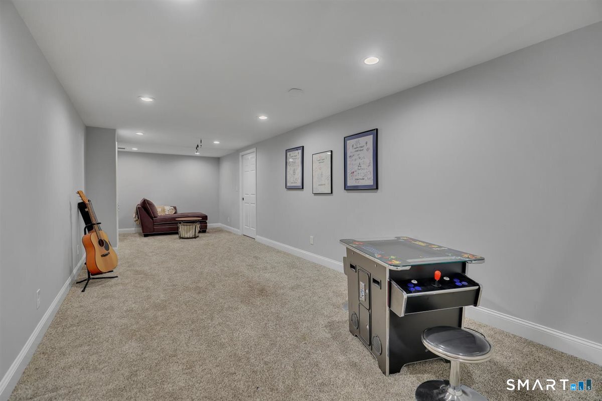36 Clifdon Drive Simsbury CT 06070