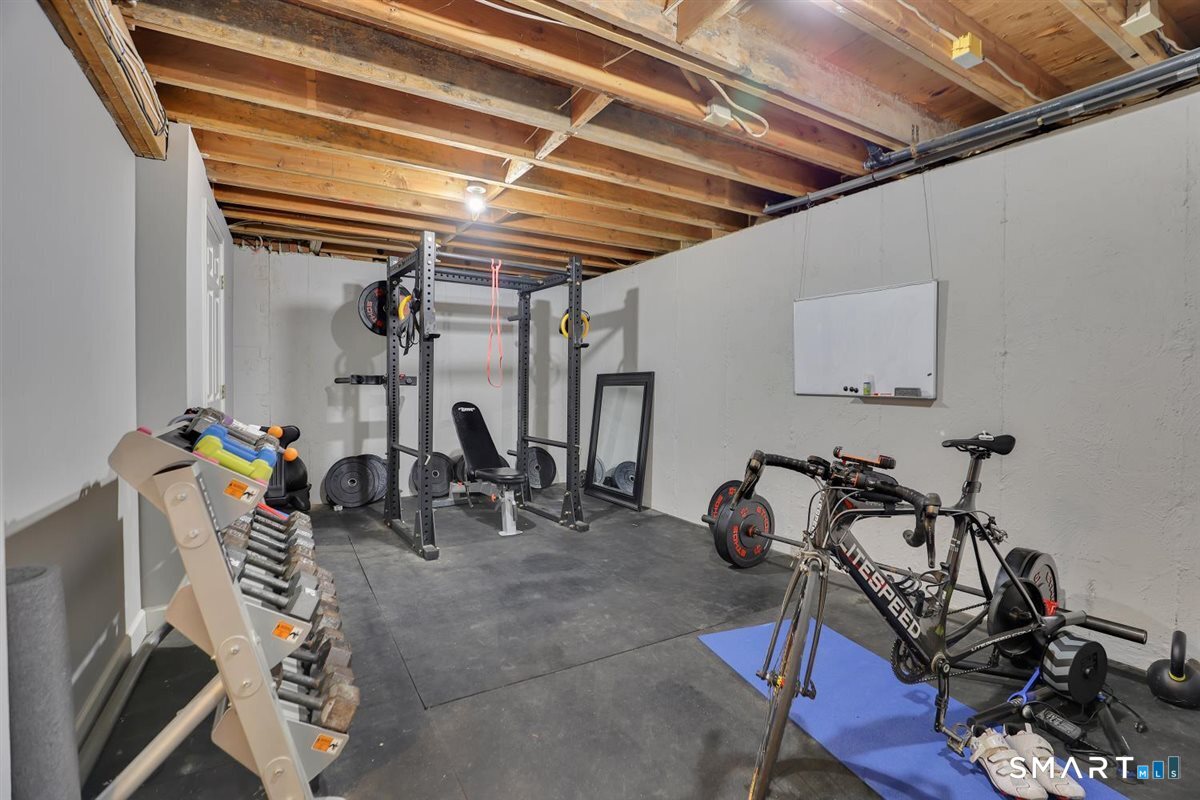 36 Clifdon Drive Simsbury CT 06070