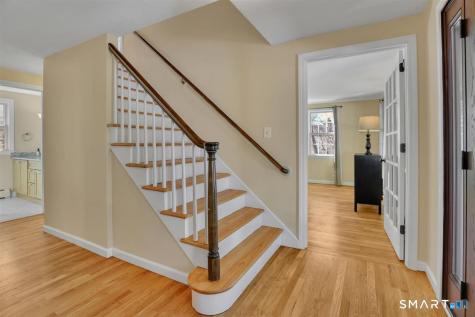 36 Clifdon Drive Simsbury CT 06070