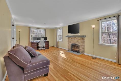 36 Clifdon Drive Simsbury CT 06070