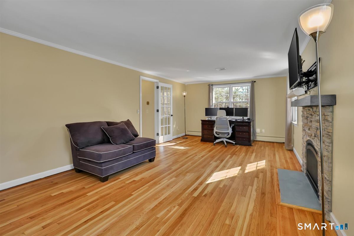36 Clifdon Drive Simsbury CT 06070