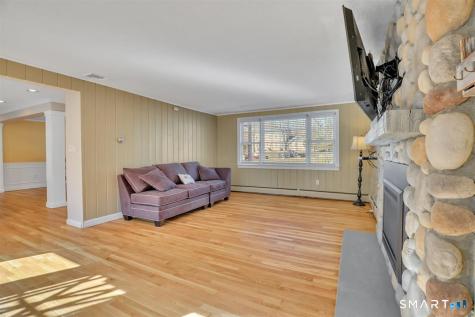36 Clifdon Drive Simsbury CT 06070