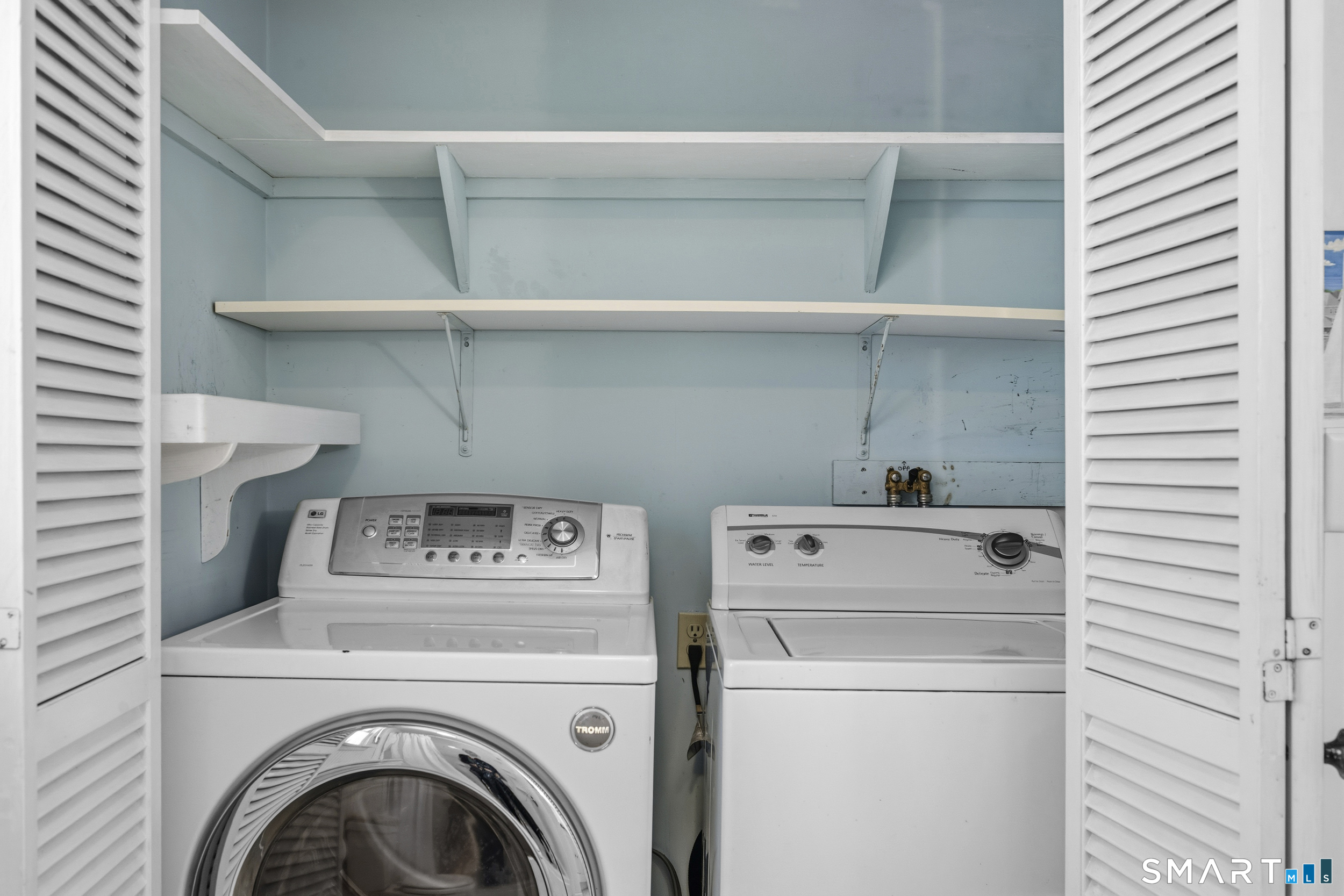 105 Old North Road Stonington CT 06355