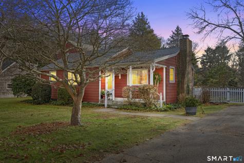 105 Old North Road Stonington CT 06355