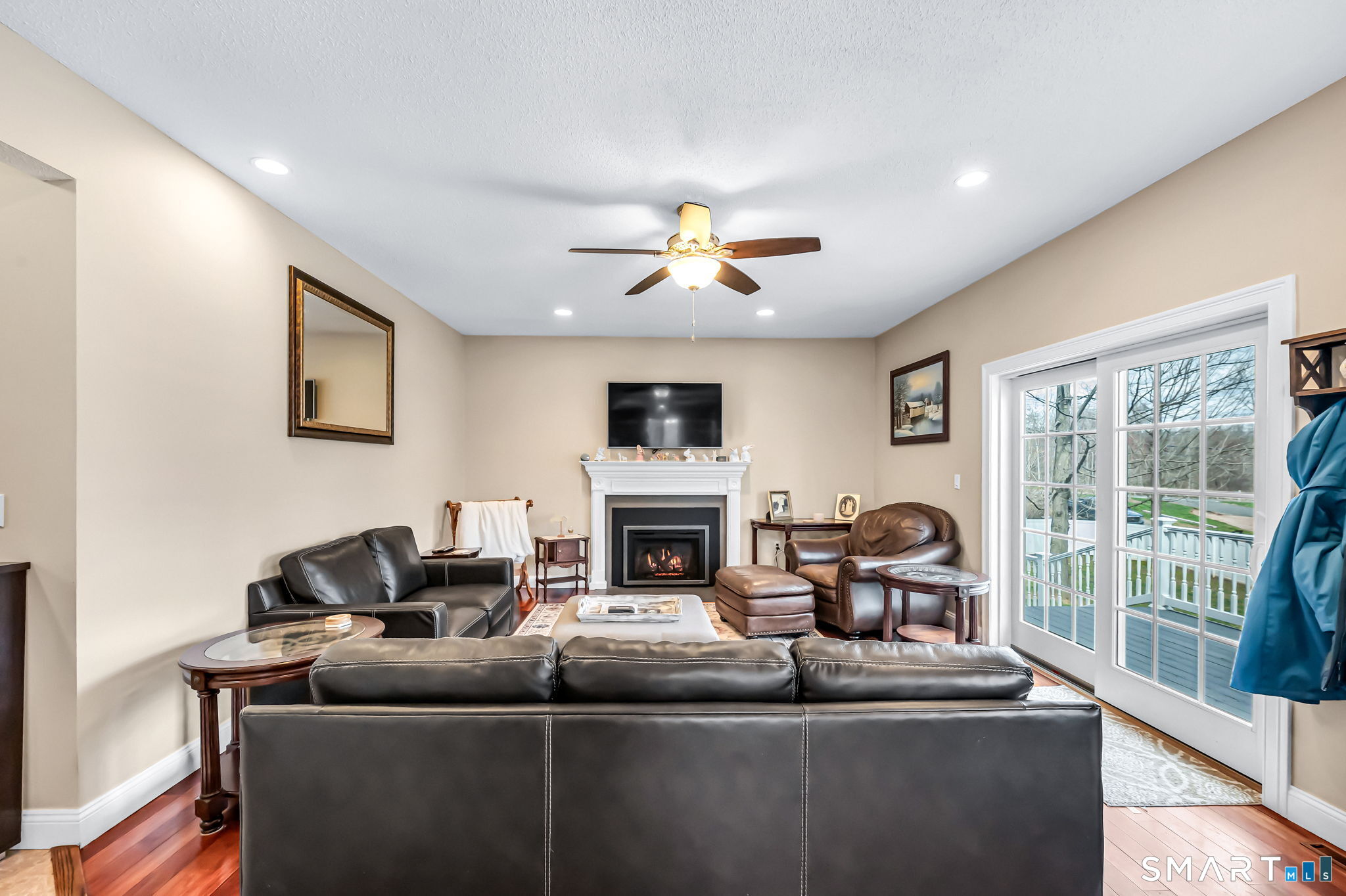 977 Sheldon Street Suffield CT 06093