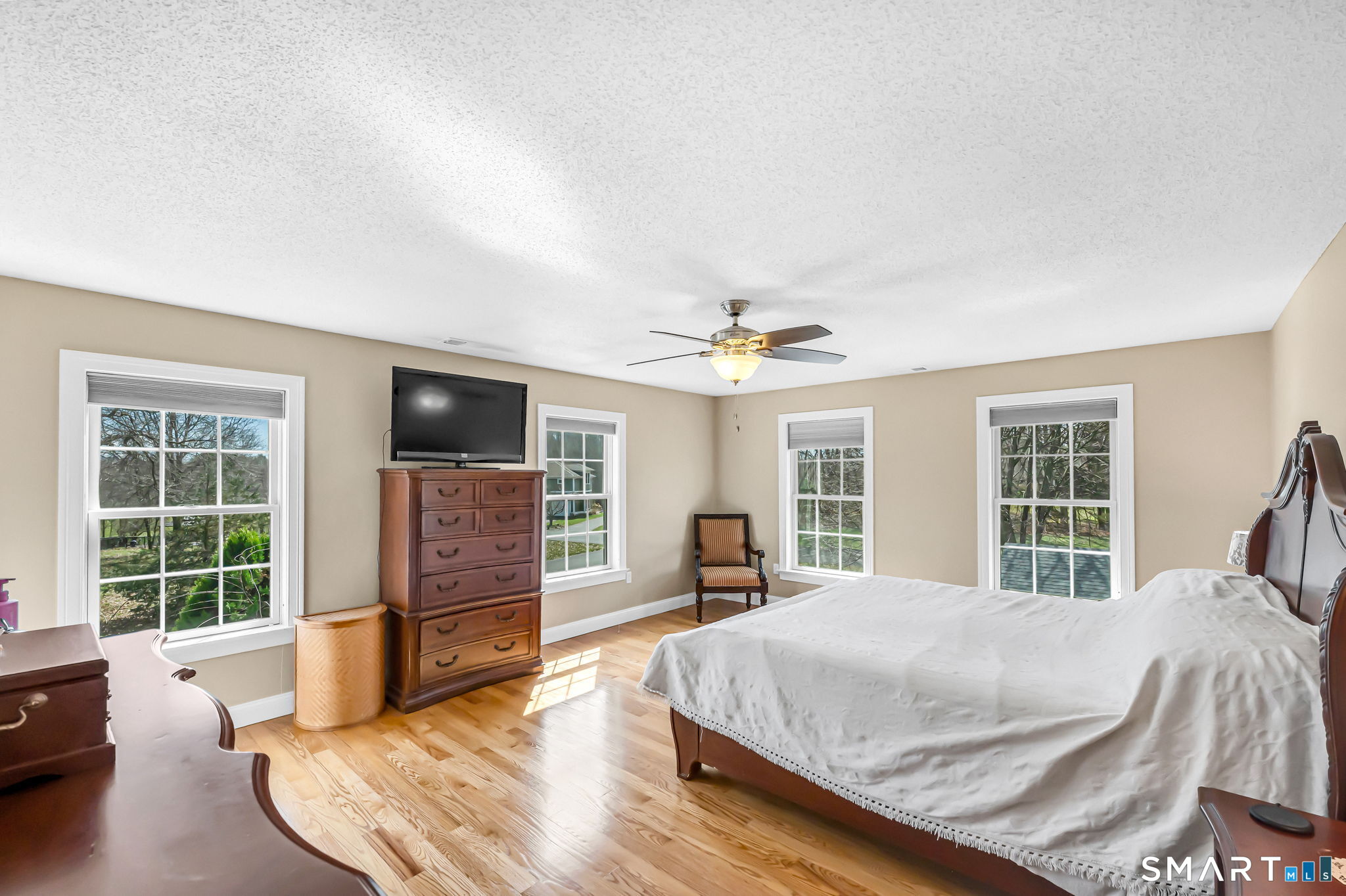 977 Sheldon Street Suffield CT 06093