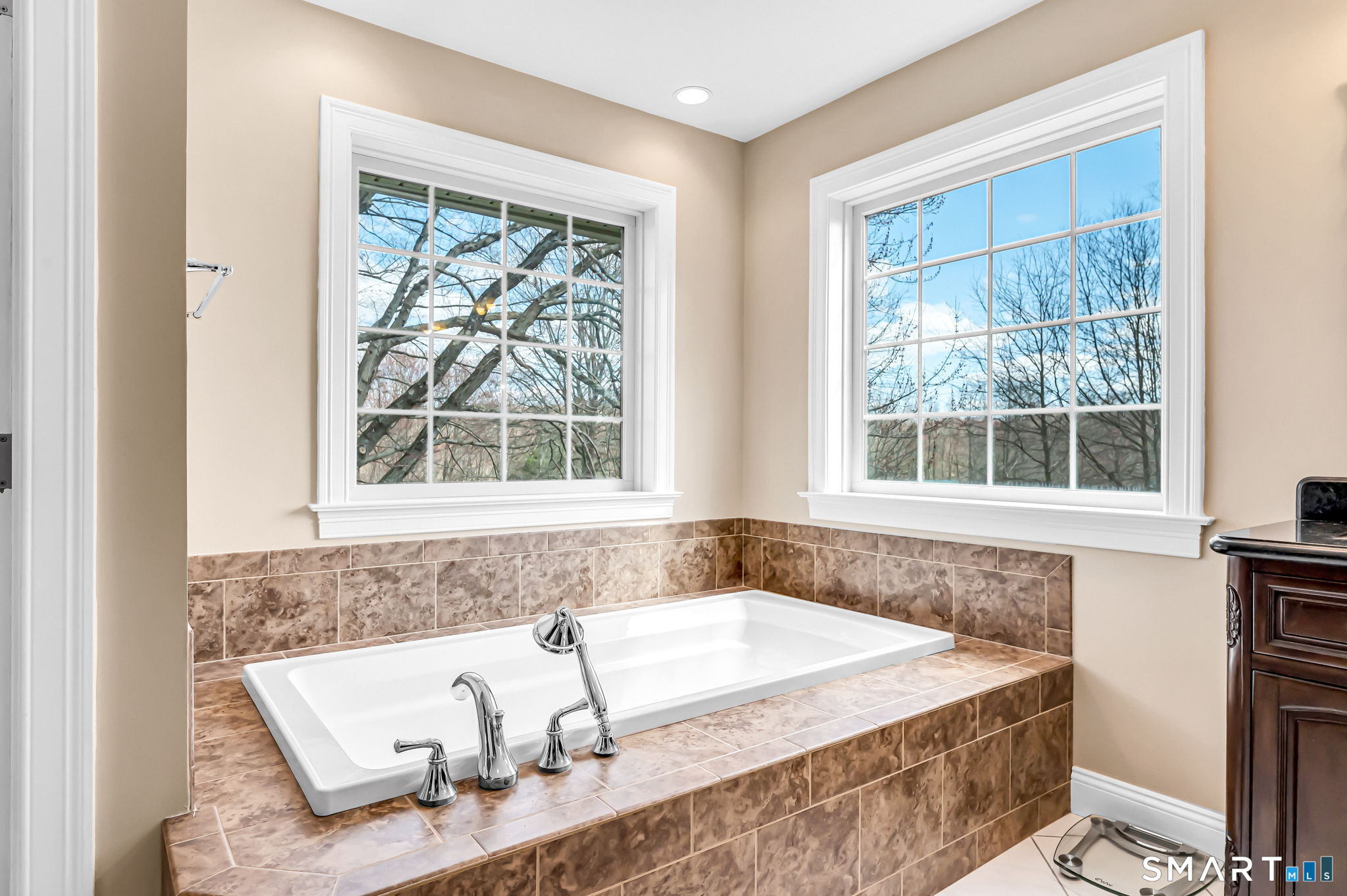 977 Sheldon Street Suffield CT 06093