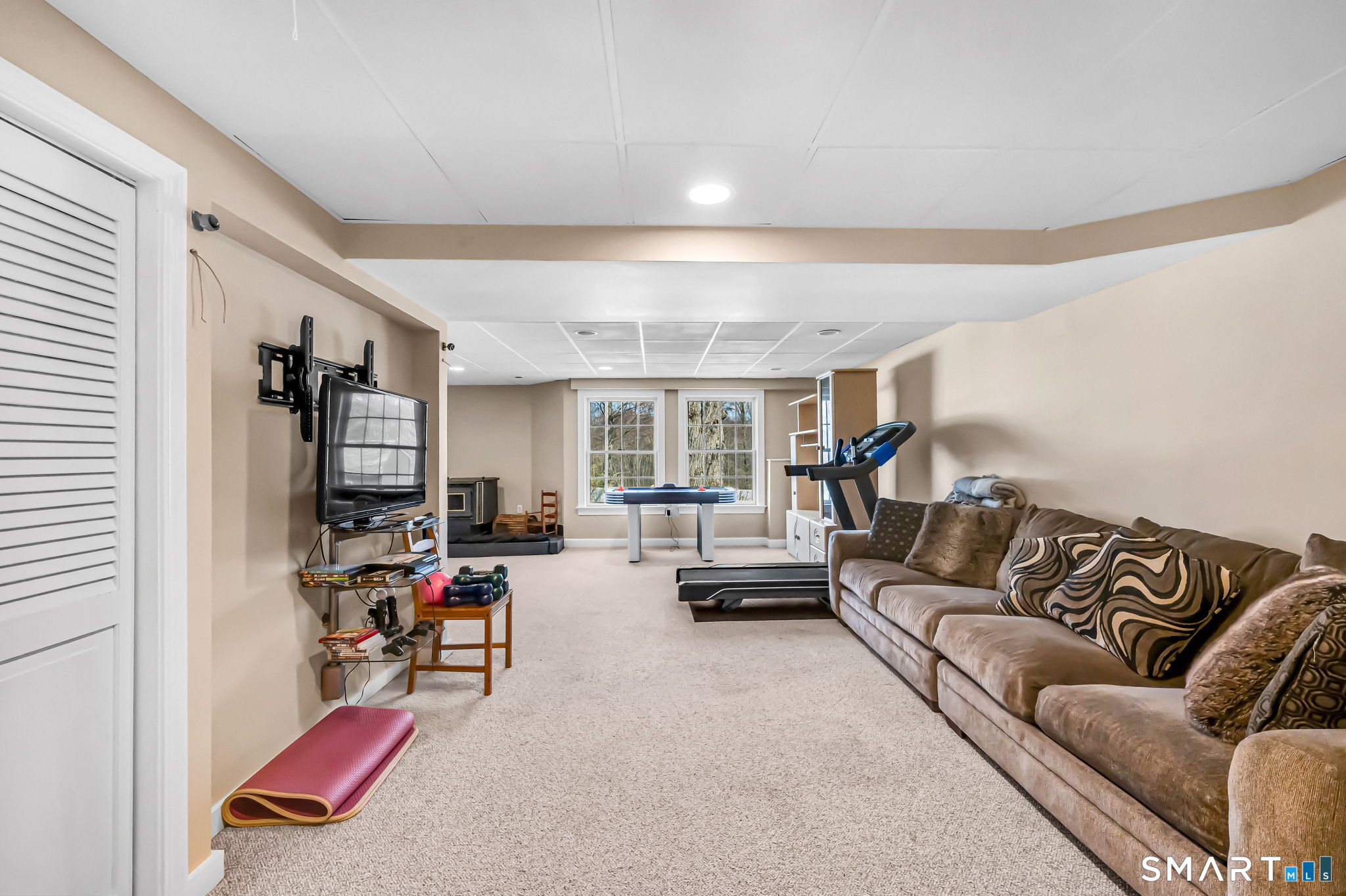 977 Sheldon Street Suffield CT 06093