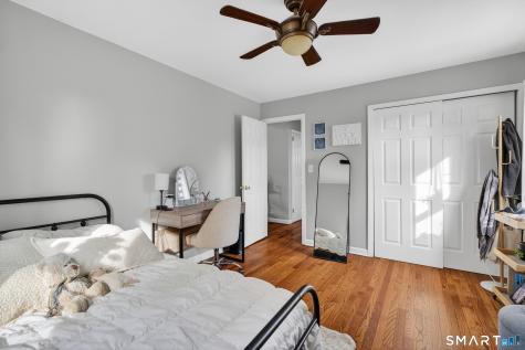 563 Lakeside Drive Bridgeport CT 06606