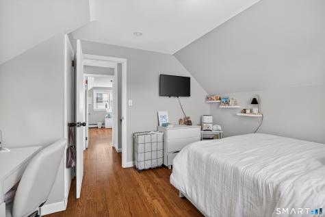 563 Lakeside Drive Bridgeport CT 06606