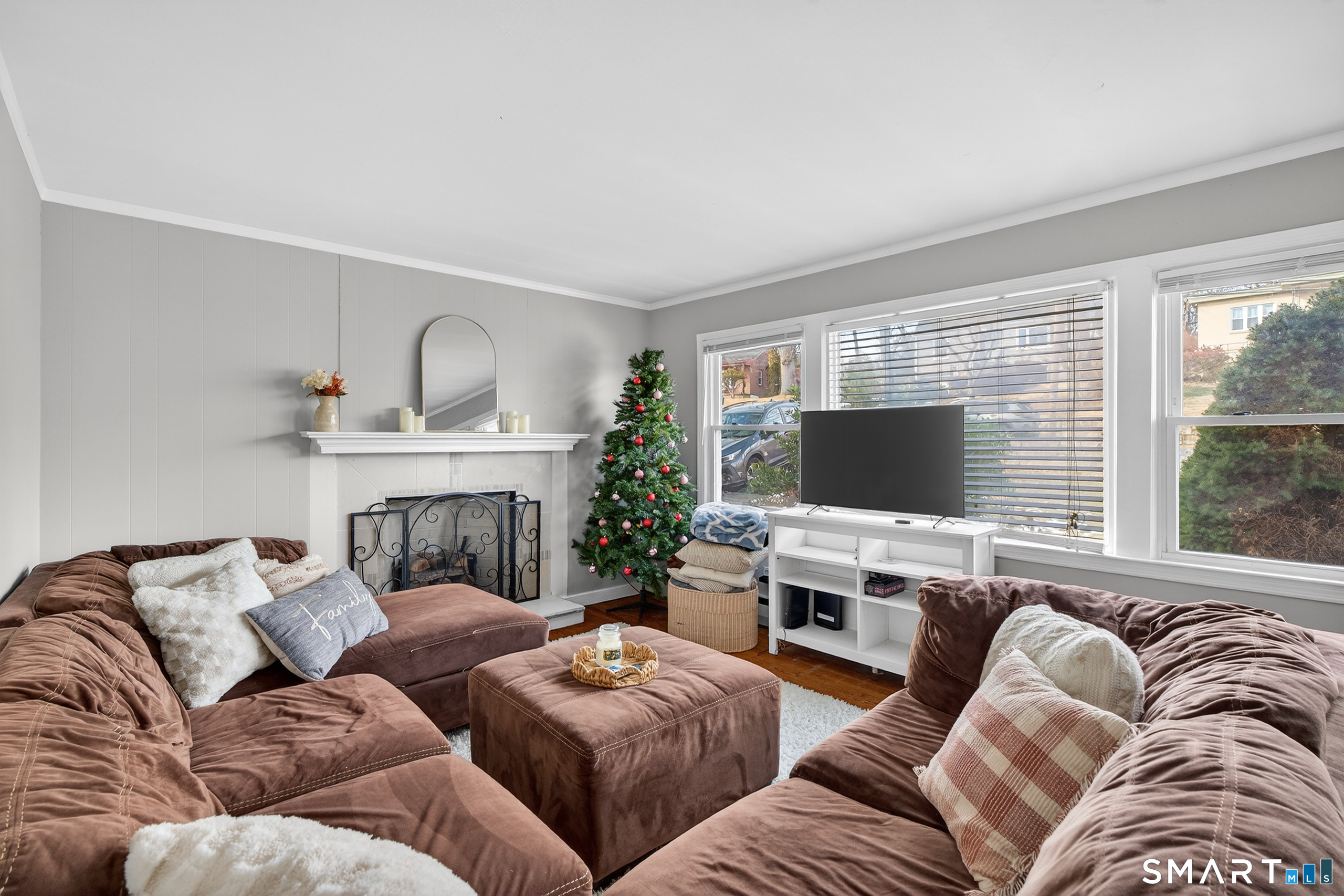 563 Lakeside Drive Bridgeport CT 06606