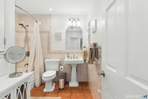 8 Stony Brook Road Brookfield CT 06804