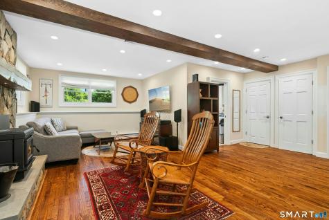 8 Stony Brook Road Brookfield CT 06804