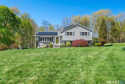 8 Stony Brook Road Brookfield CT 06804