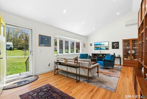 8 Stony Brook Road Brookfield CT 06804
