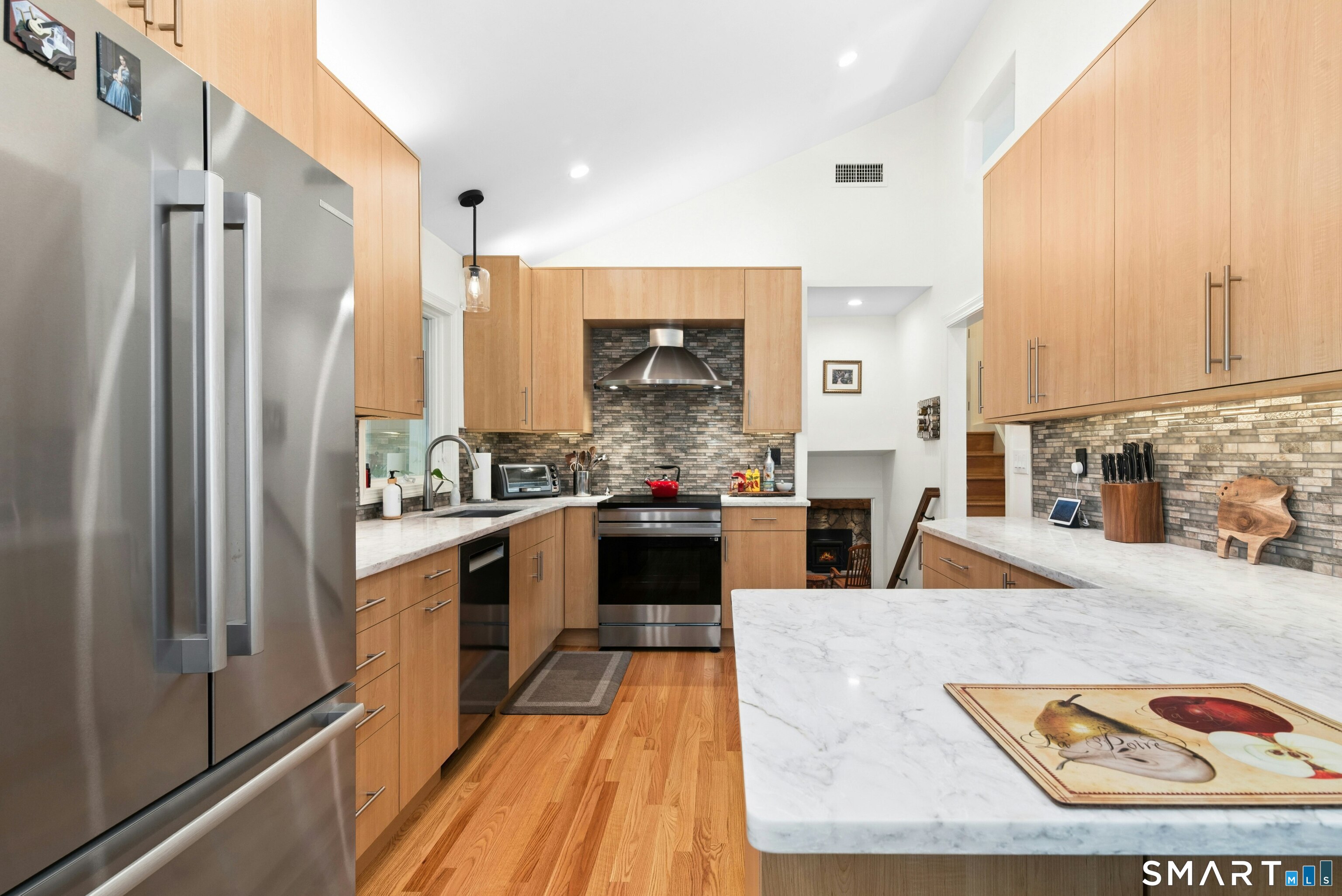 8 Stony Brook Road Brookfield CT 06804