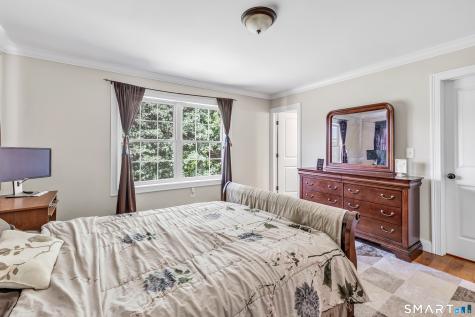 26-R Hoinski Way Ansonia CT 06401