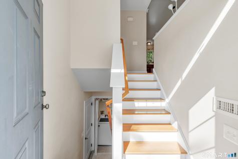 26-R Hoinski Way Ansonia CT 06401
