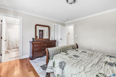 26-R Hoinski Way Ansonia CT 06401
