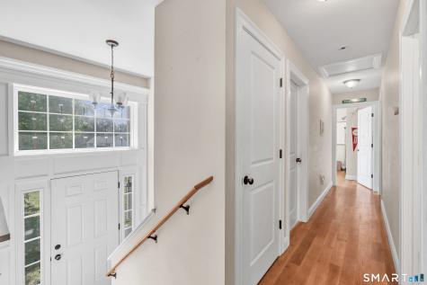 26-R Hoinski Way Ansonia CT 06401