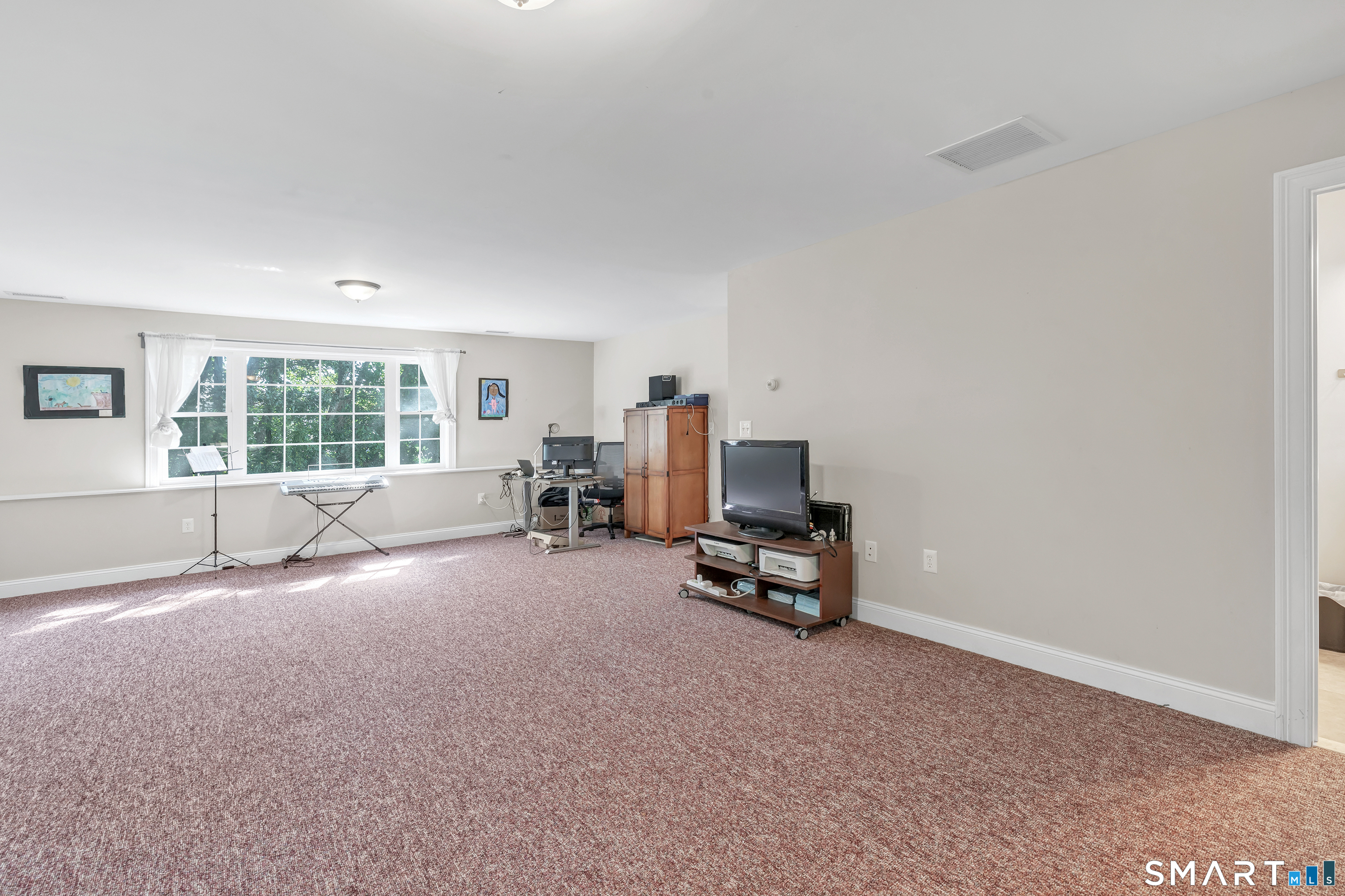 26-R Hoinski Way Ansonia CT 06401