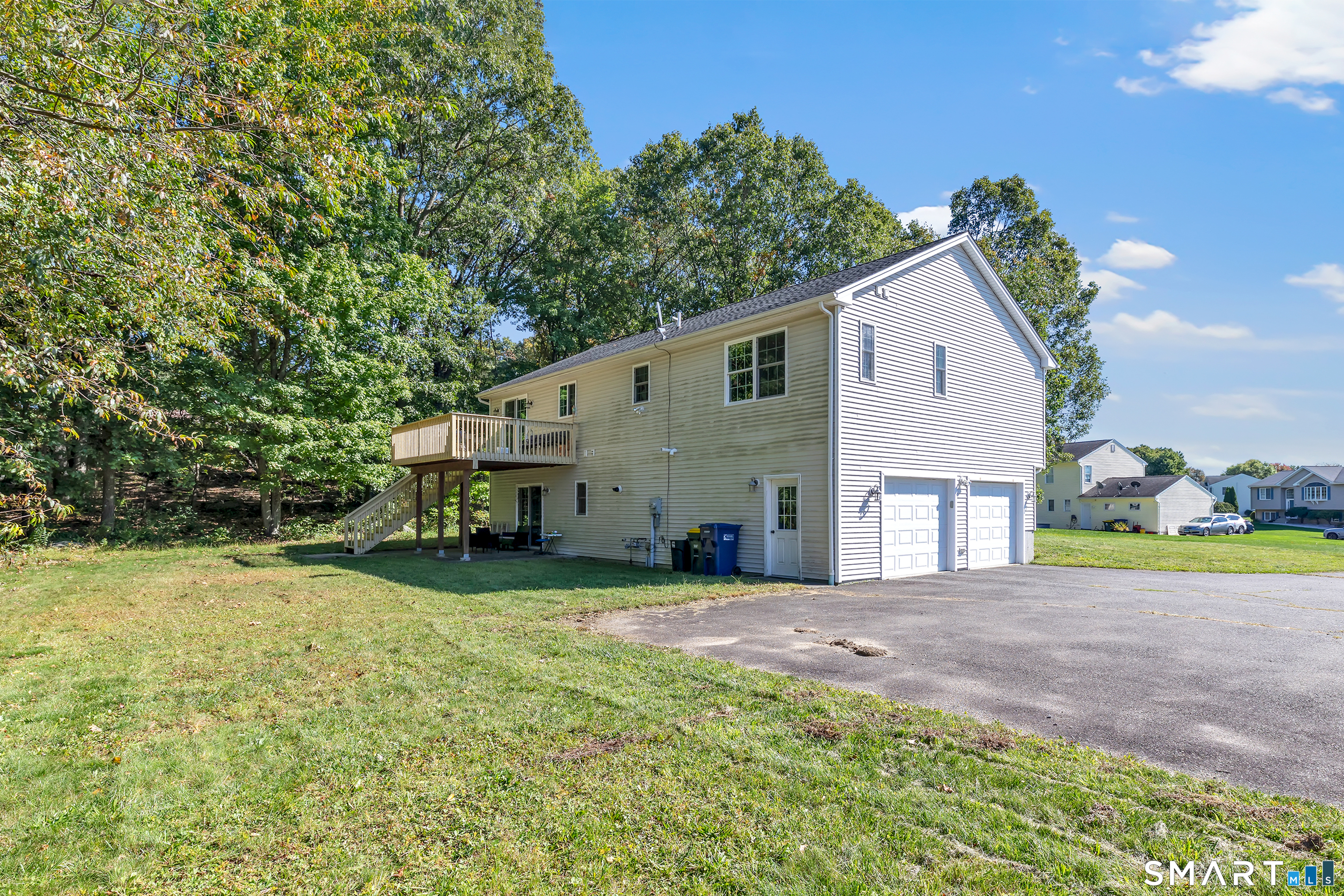 26-R Hoinski Way Ansonia CT 06401
