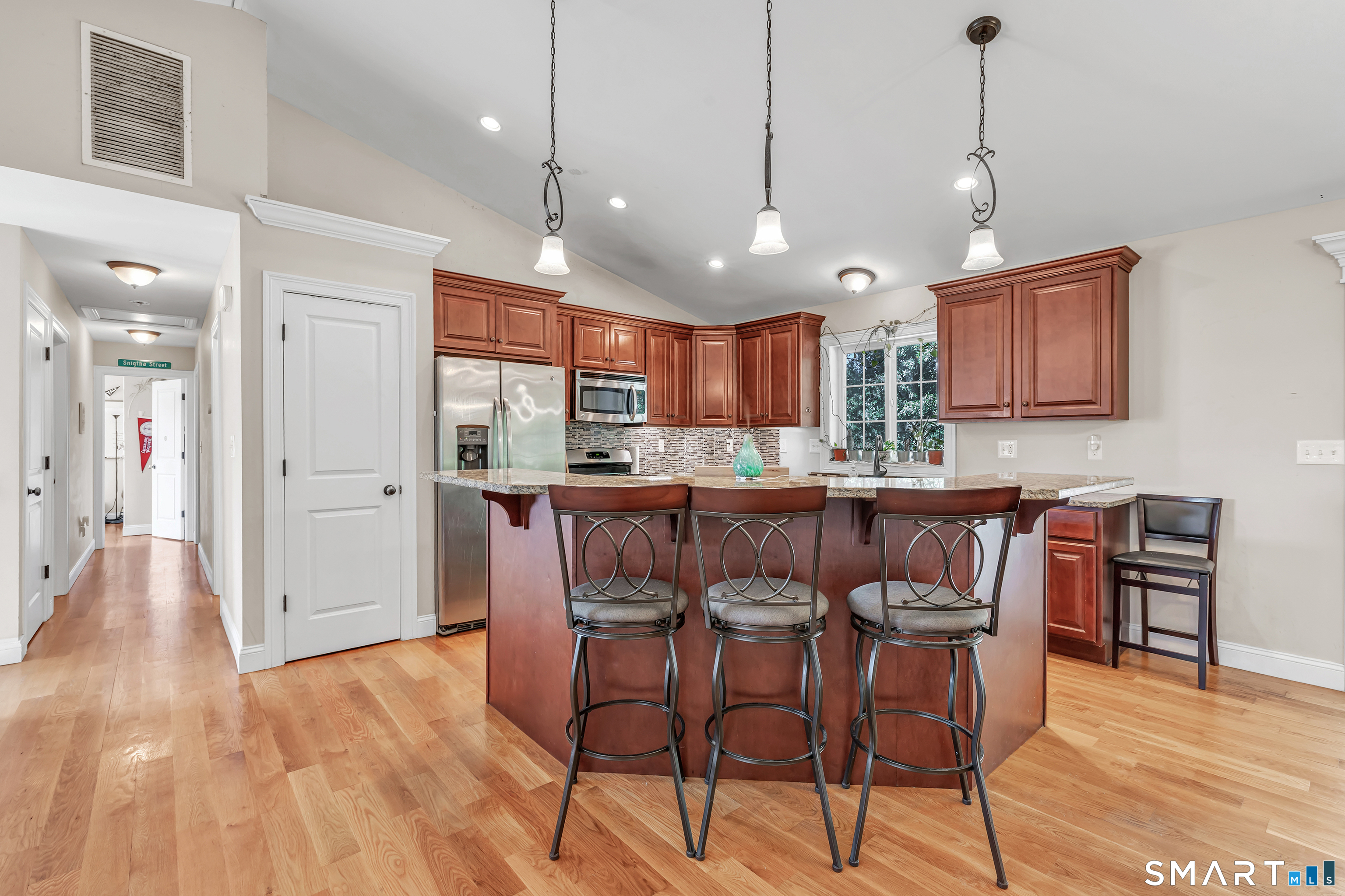 26-R Hoinski Way Ansonia CT 06401