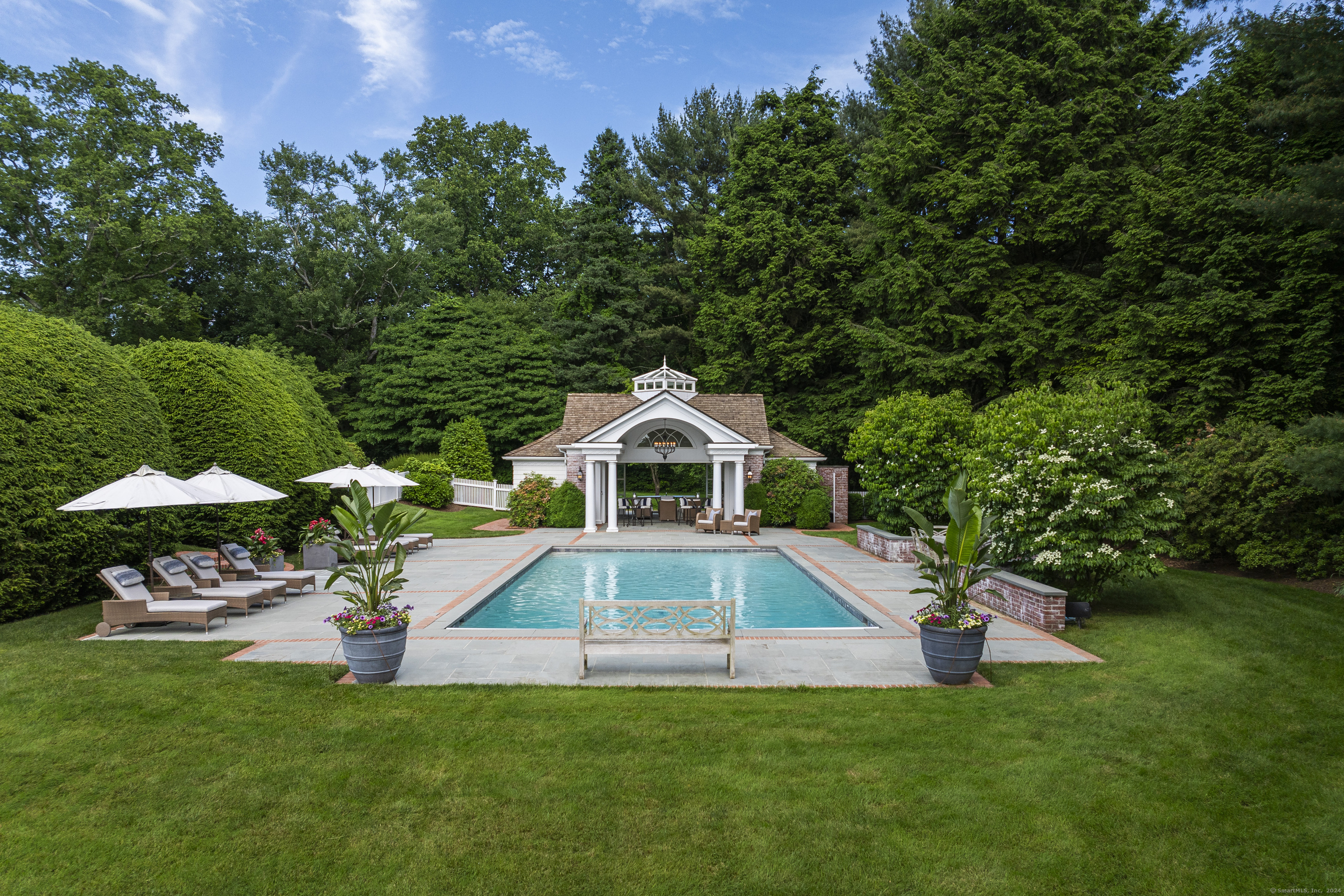 865 Hollow Tree Ridge Road Darien CT 06820