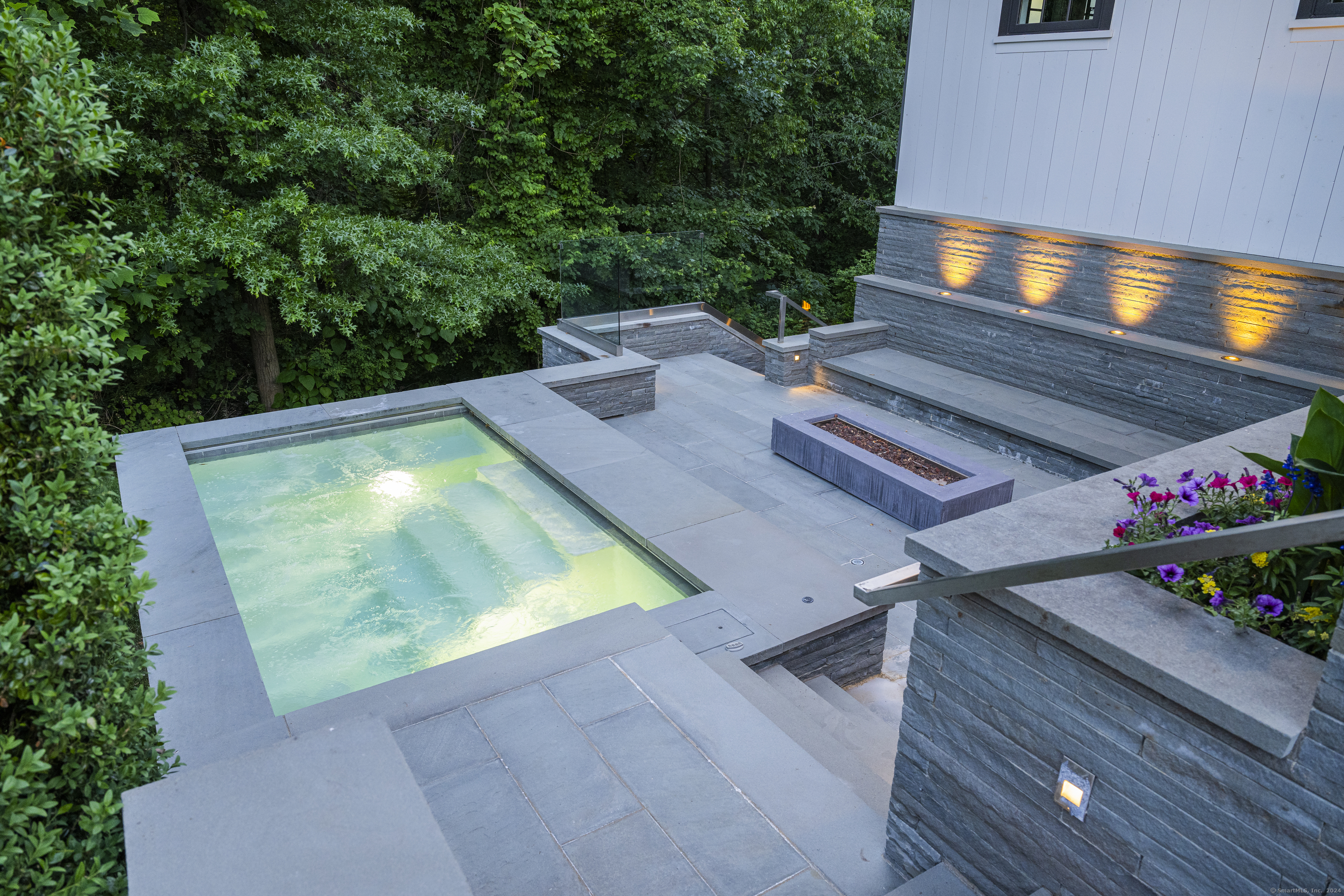 865 Hollow Tree Ridge Road Darien CT 06820