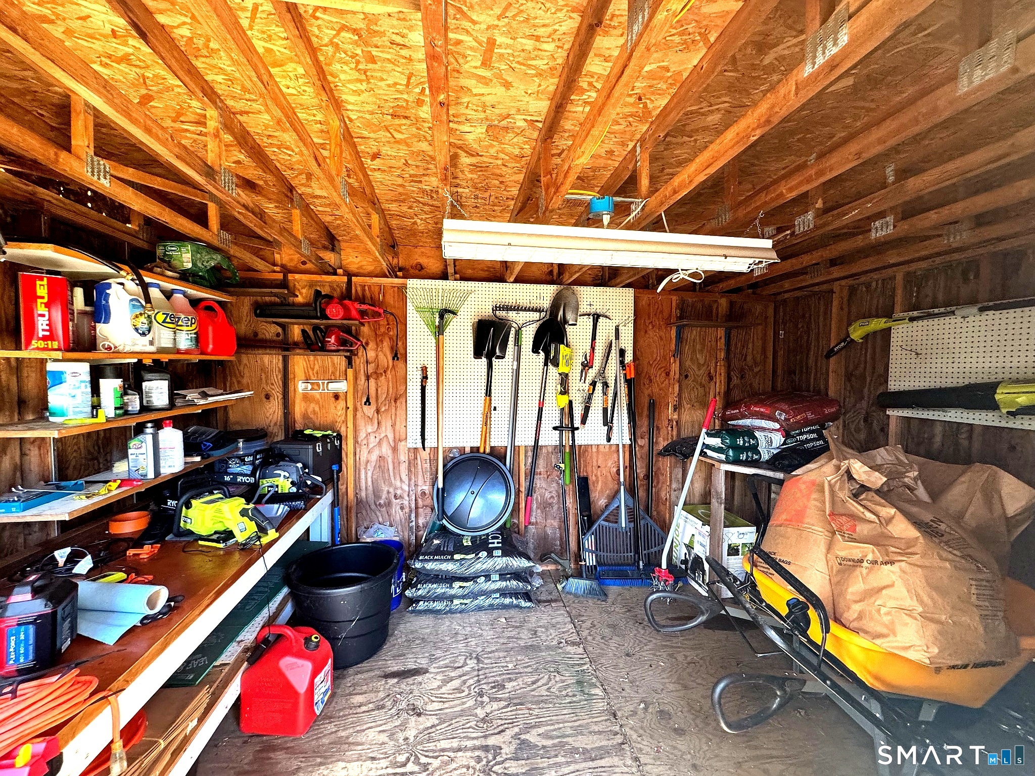 6 Evanoski Lane Plymouth CT 06782